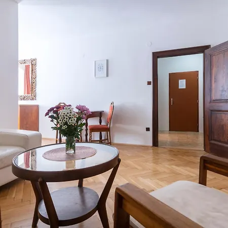 Apartment Historic Spirit At Under The Castle Prague