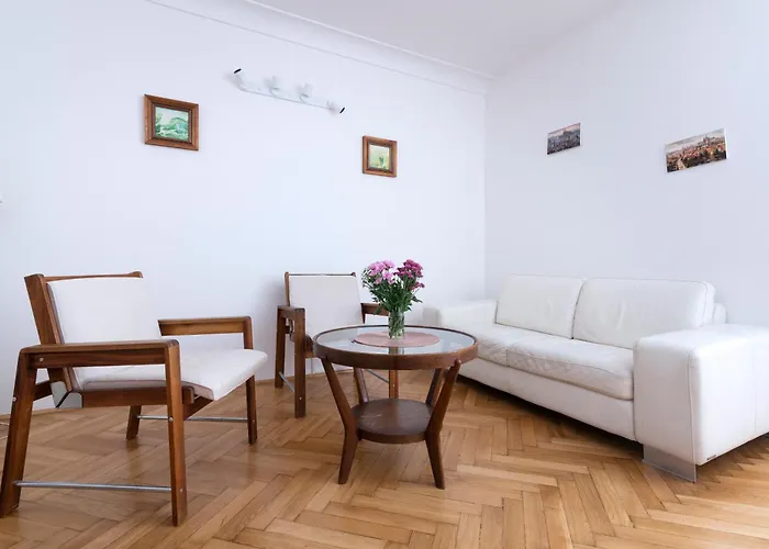 Historic Spirit At Under The Castle Appartement Prague